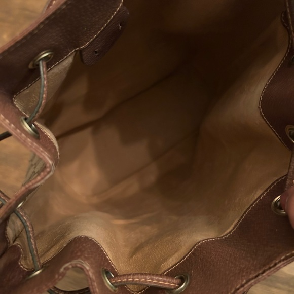 1980s Vintage Gucci GG Monogram Leather Bucket Bag Crossbody *tear* - Picture 10 of 17